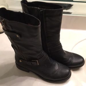 Naturalizer black boots